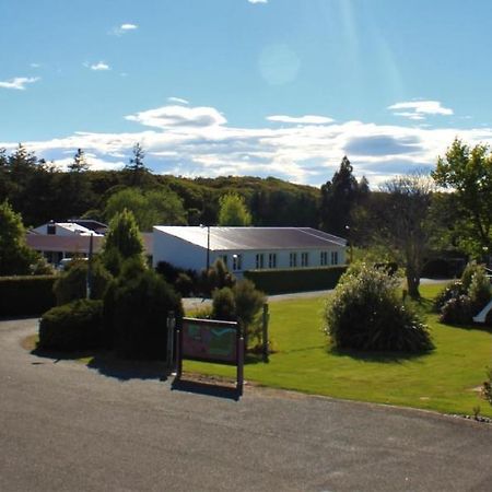 Last Light Lodge Tuatapere Esterno foto