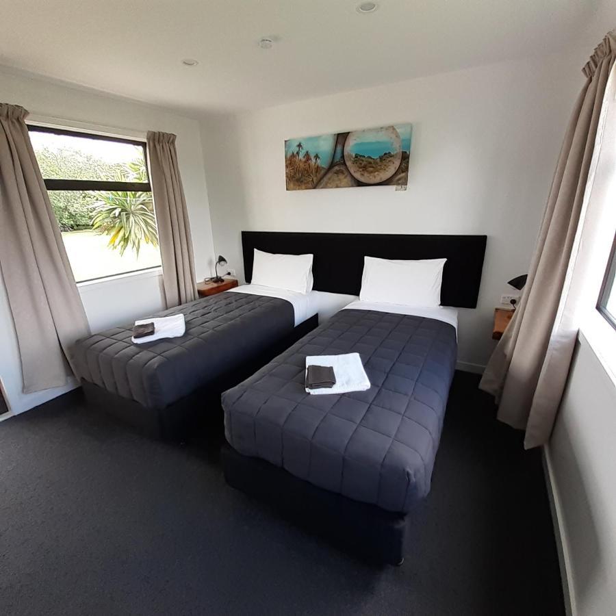 Last Light Lodge Tuatapere Esterno foto